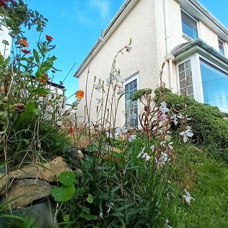 Sunrise! ~ 2 Bedrooms, Garden, Parking, Sea Views St Ives Dış mekan fotoğraf